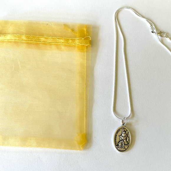 Guardian Angel St Michael medal CHARITY - Picture 2 of 7